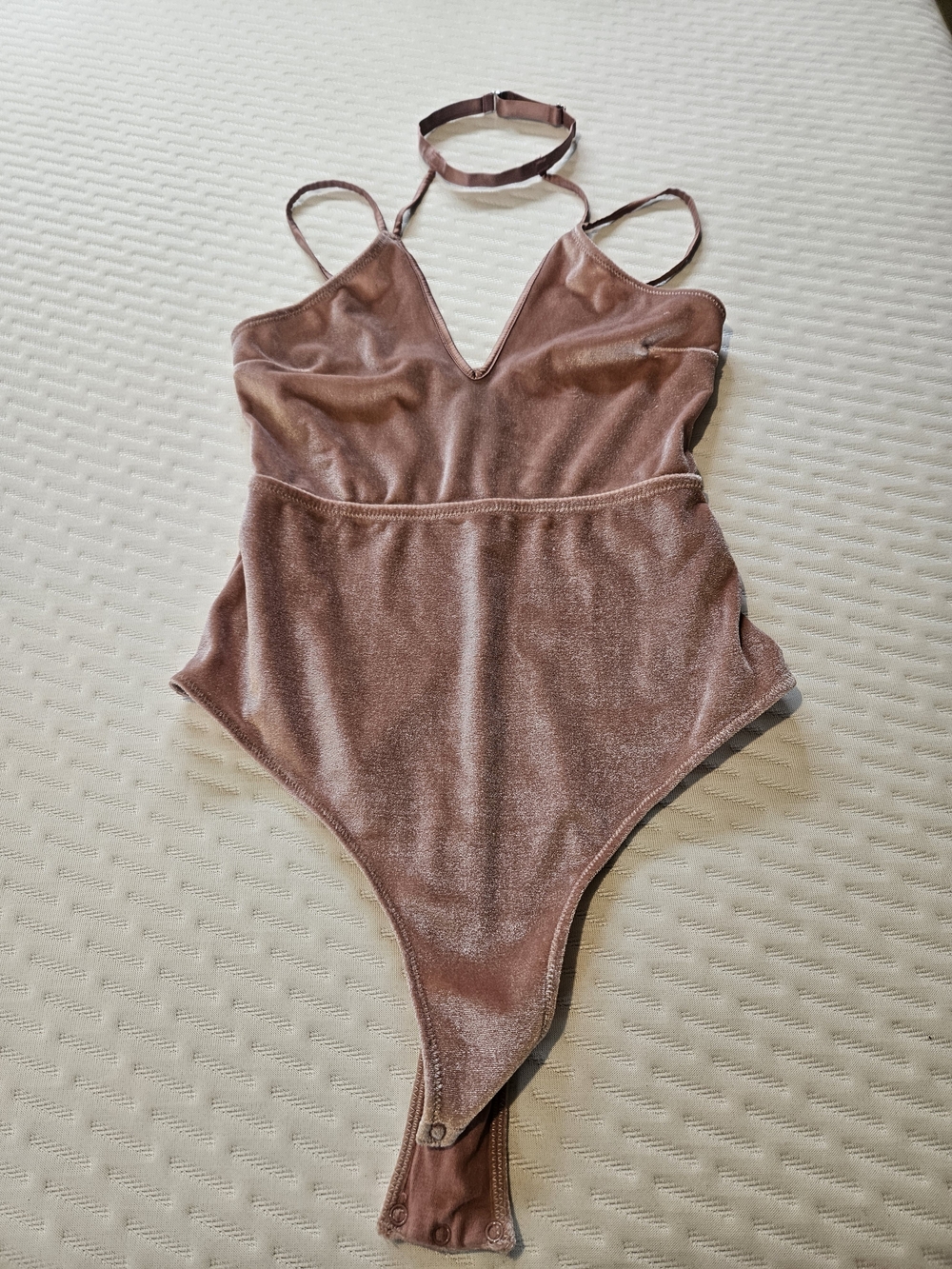 Kendall & Kylie Velvet One-Piece Bodysuit in Dusty Mauve